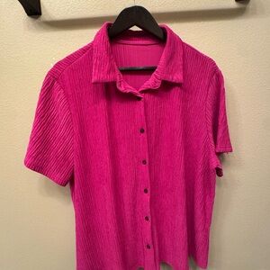 SHEIN Curve Fuchsia Top